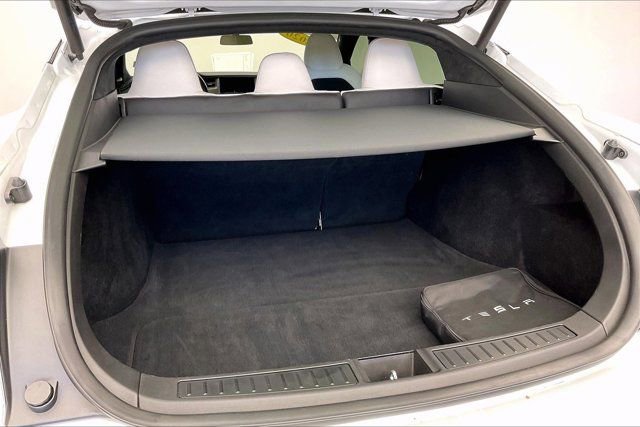 Used 2020 Tesla Model S Performance image 28