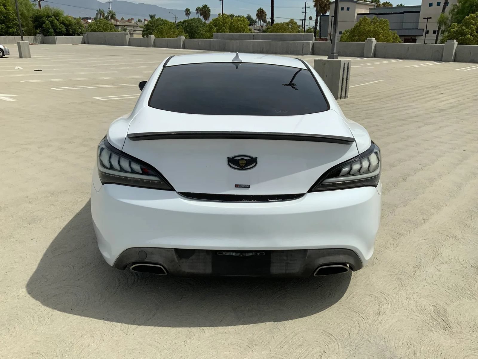 Used 2016 Hyundai Genesis Coupe 3.8 RWD image 10