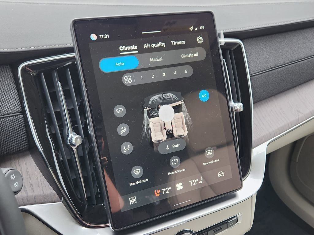 New 2026 Volvo XC90 T8 Ultra w/ Protection Package AWD/4WD image 10