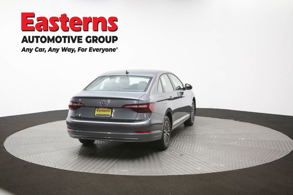 Used 2020 Volkswagen Jetta SE w/ SE Cold Weather Package image 41