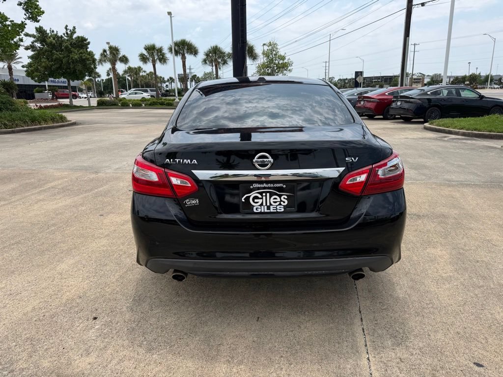 Used 2016 Nissan Altima 2.5 SV FWD image 4