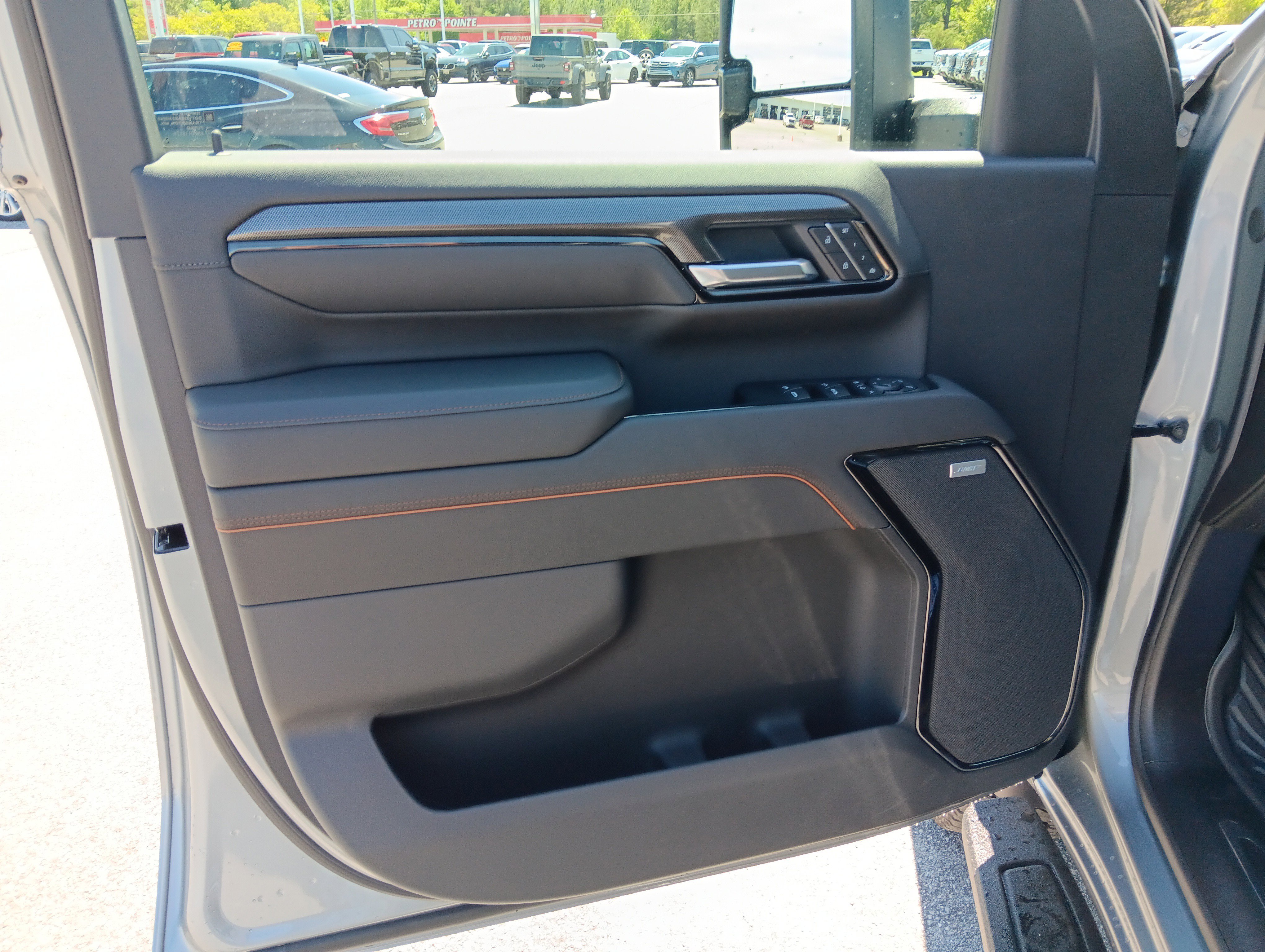 New 2026 GMC Sierra 2500 AT4 AWD/4WD image 9
