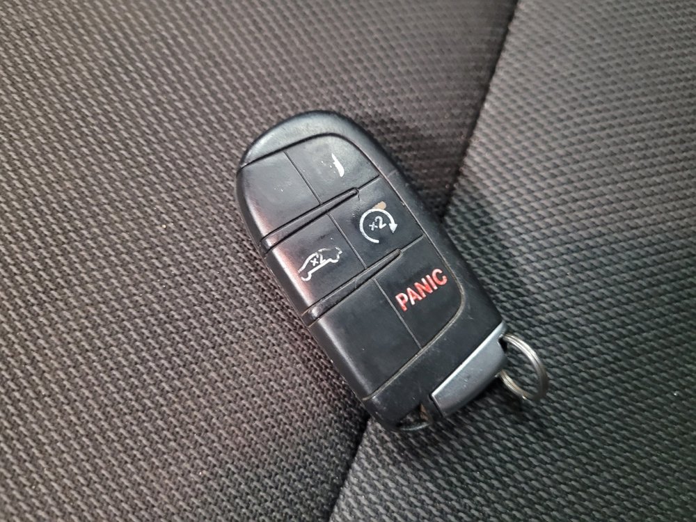 Used 2020 Dodge Charger SXT w/ Blacktop Package image 32