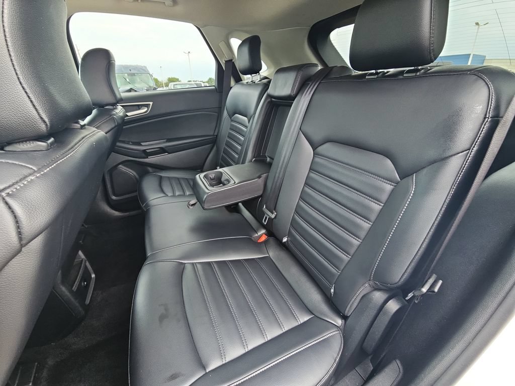 Used 2024 Ford Edge SEL AWD/4WD image 13