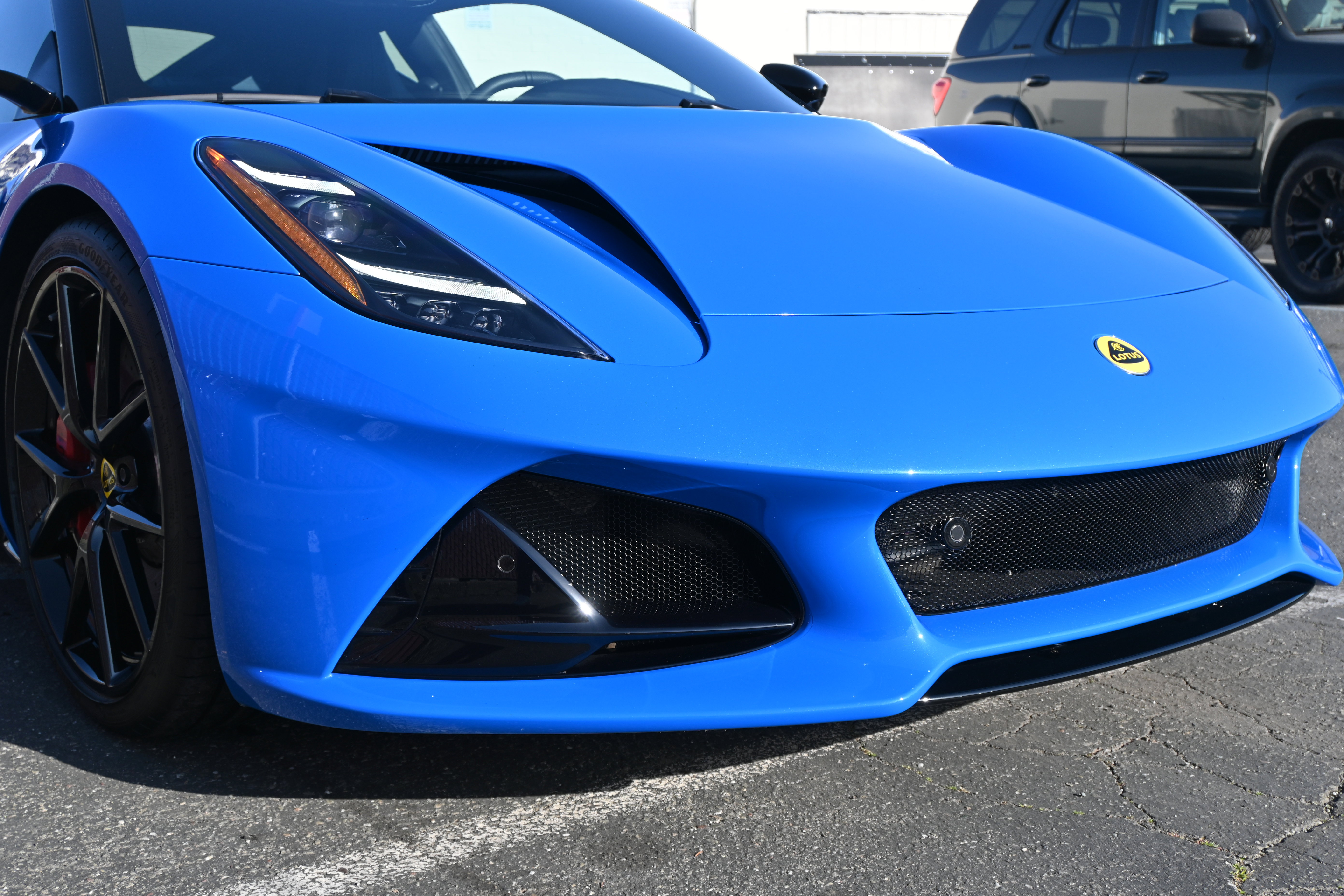 Used 2024 Lotus Emira First Edition image 9