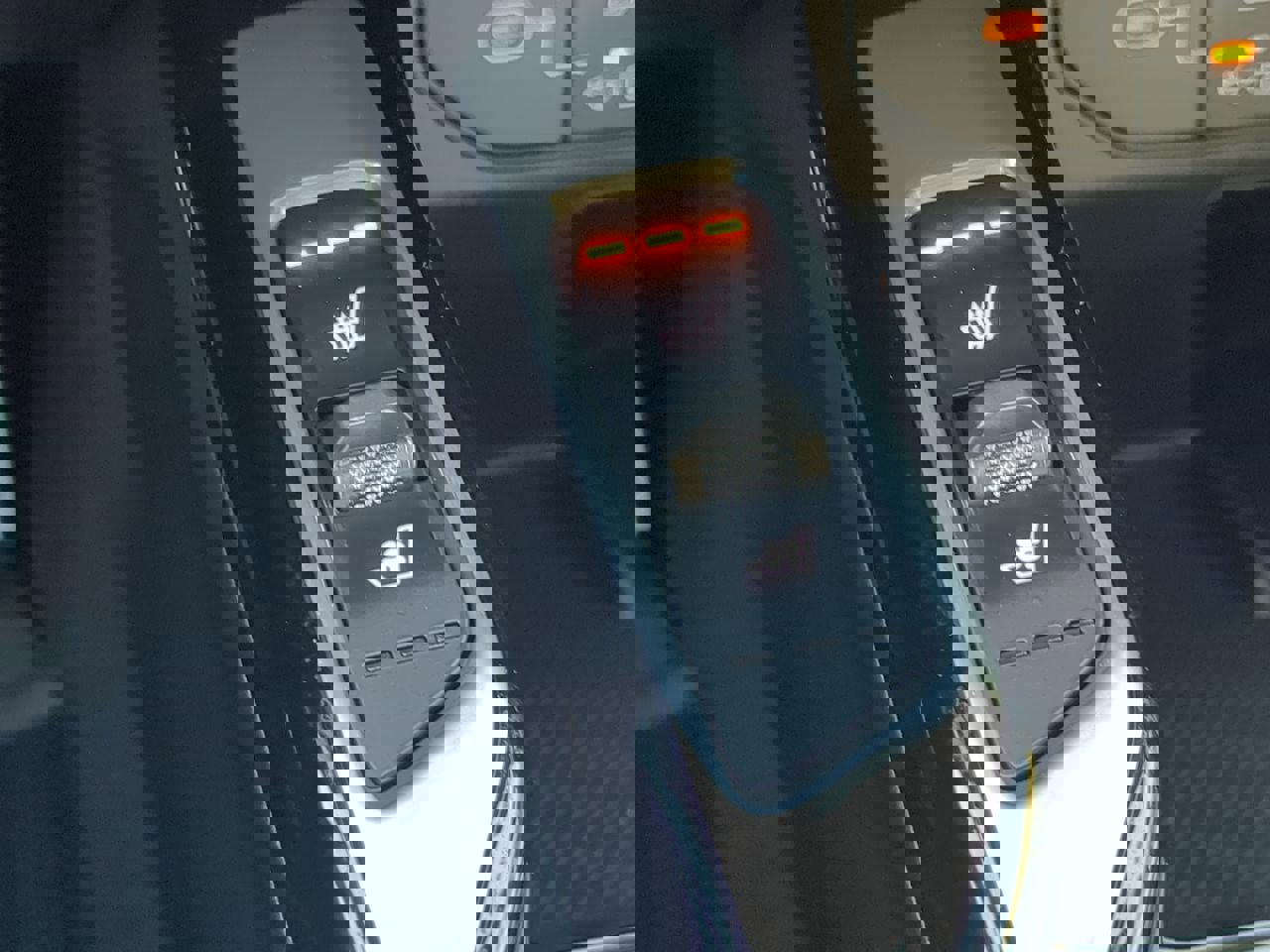 New 2025 Kia Sorento SX image 12