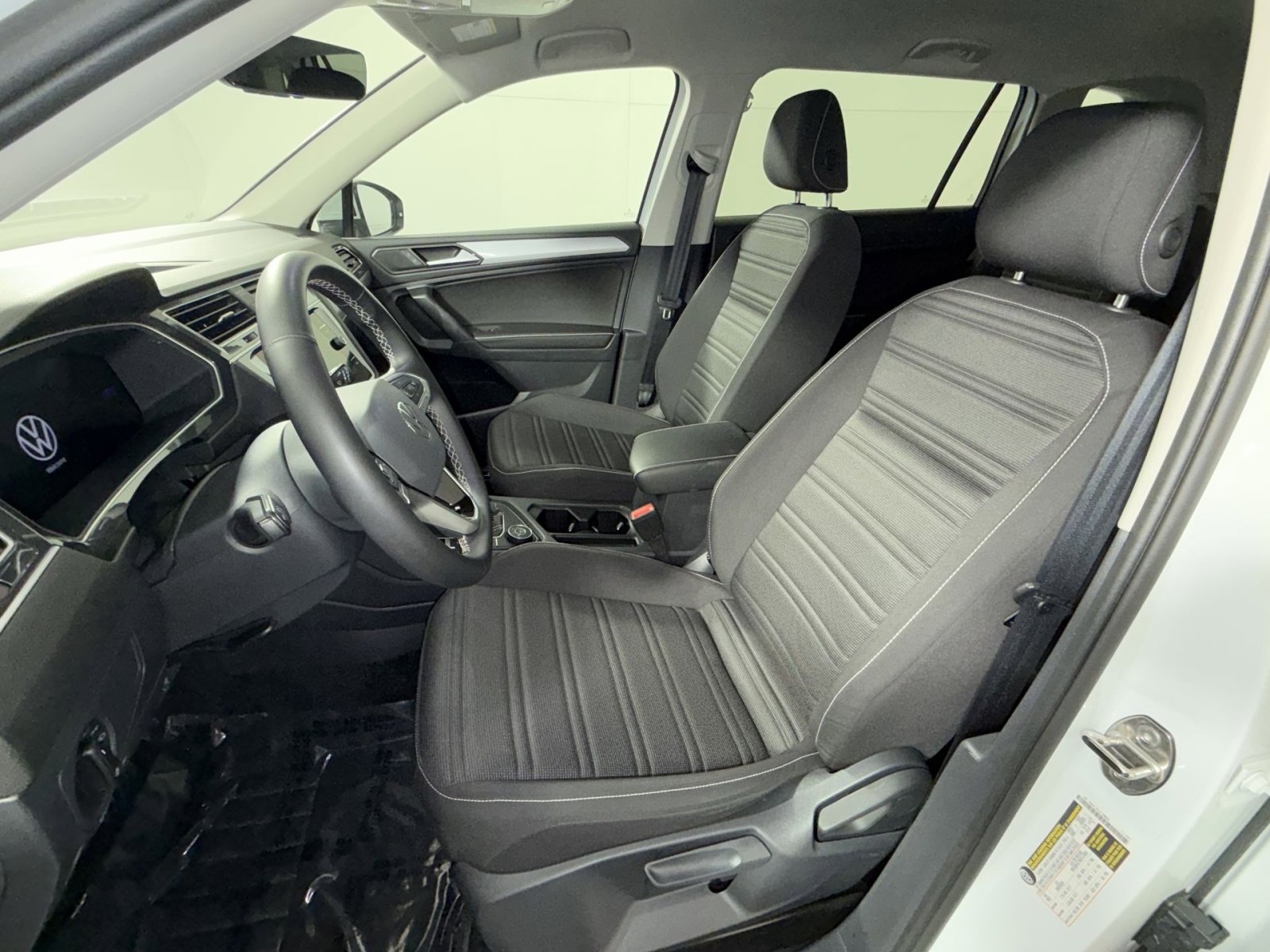 Used 2024 Volkswagen Tiguan S image 13