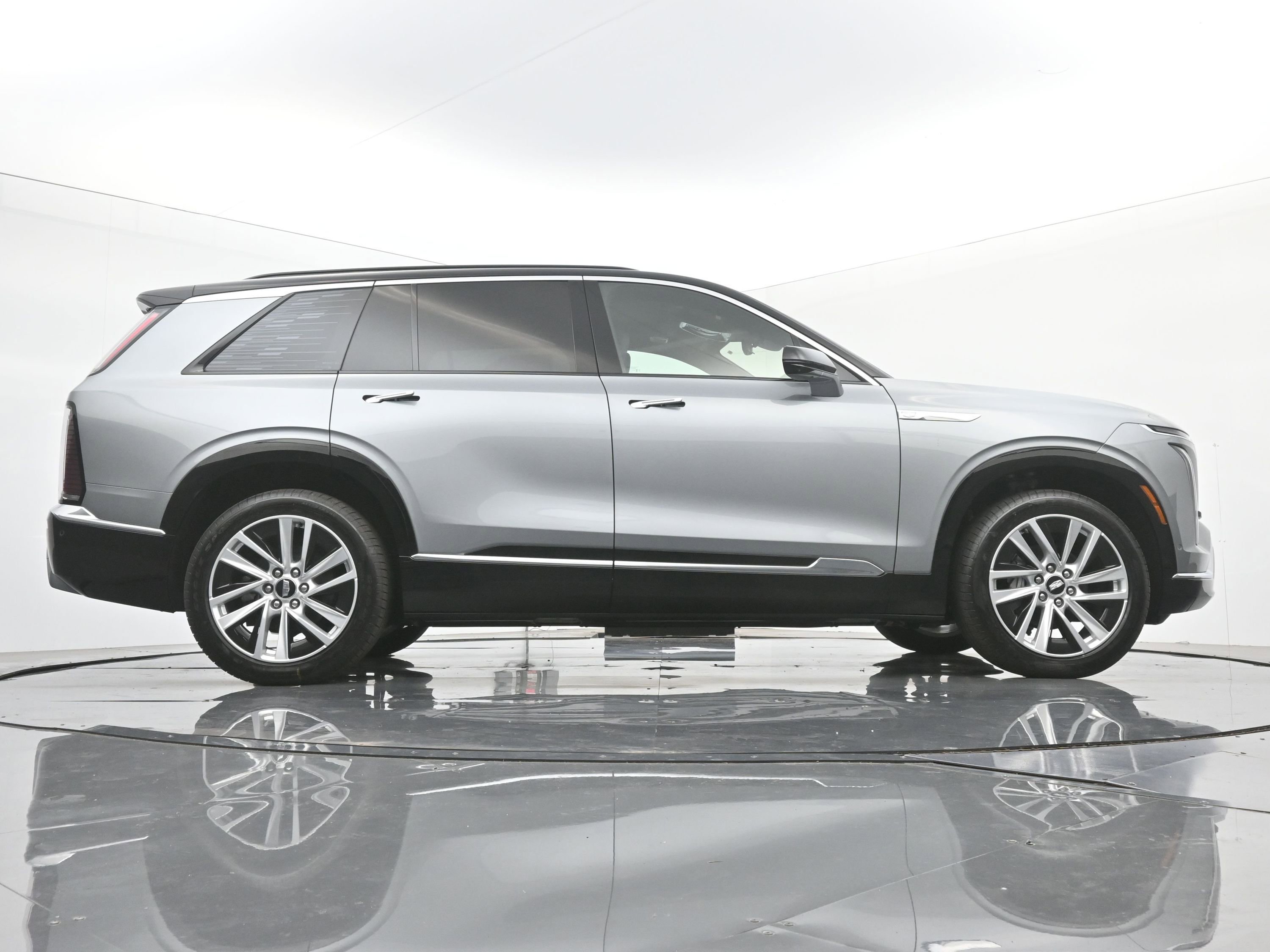 New 2026 Cadillac Vistiq Luxury w/ LPO, Floor Liner Package image 20