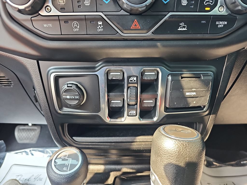 Used 2021 Jeep Wrangler Unlimited Sport AWD/4WD image 26