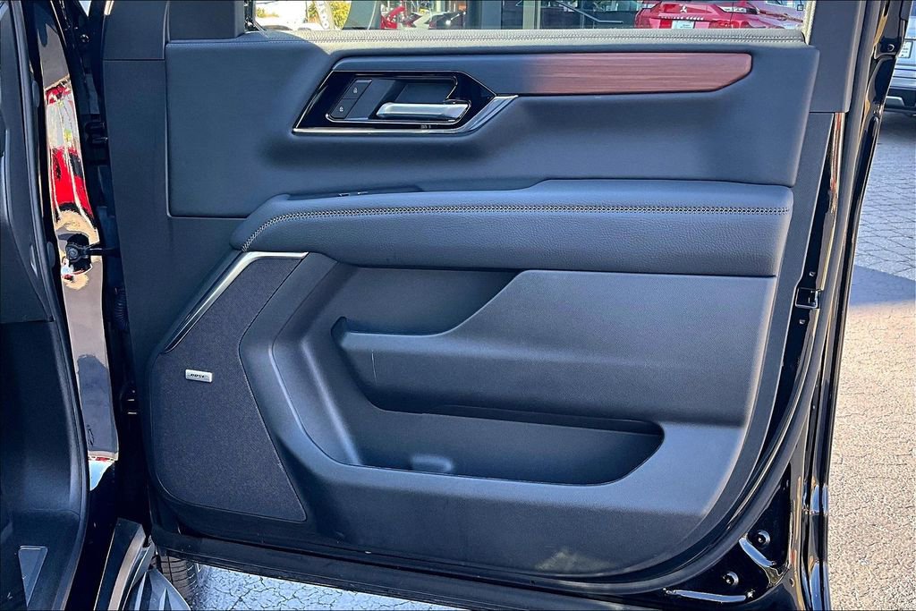 Used 2025 GMC Yukon Denali image 29