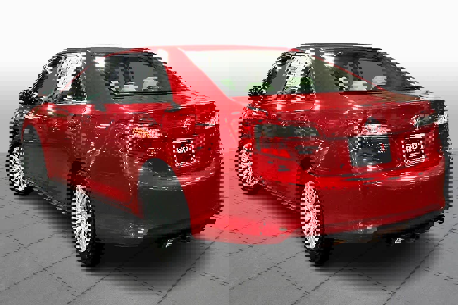 Used 2013 Toyota Camry LE image 11