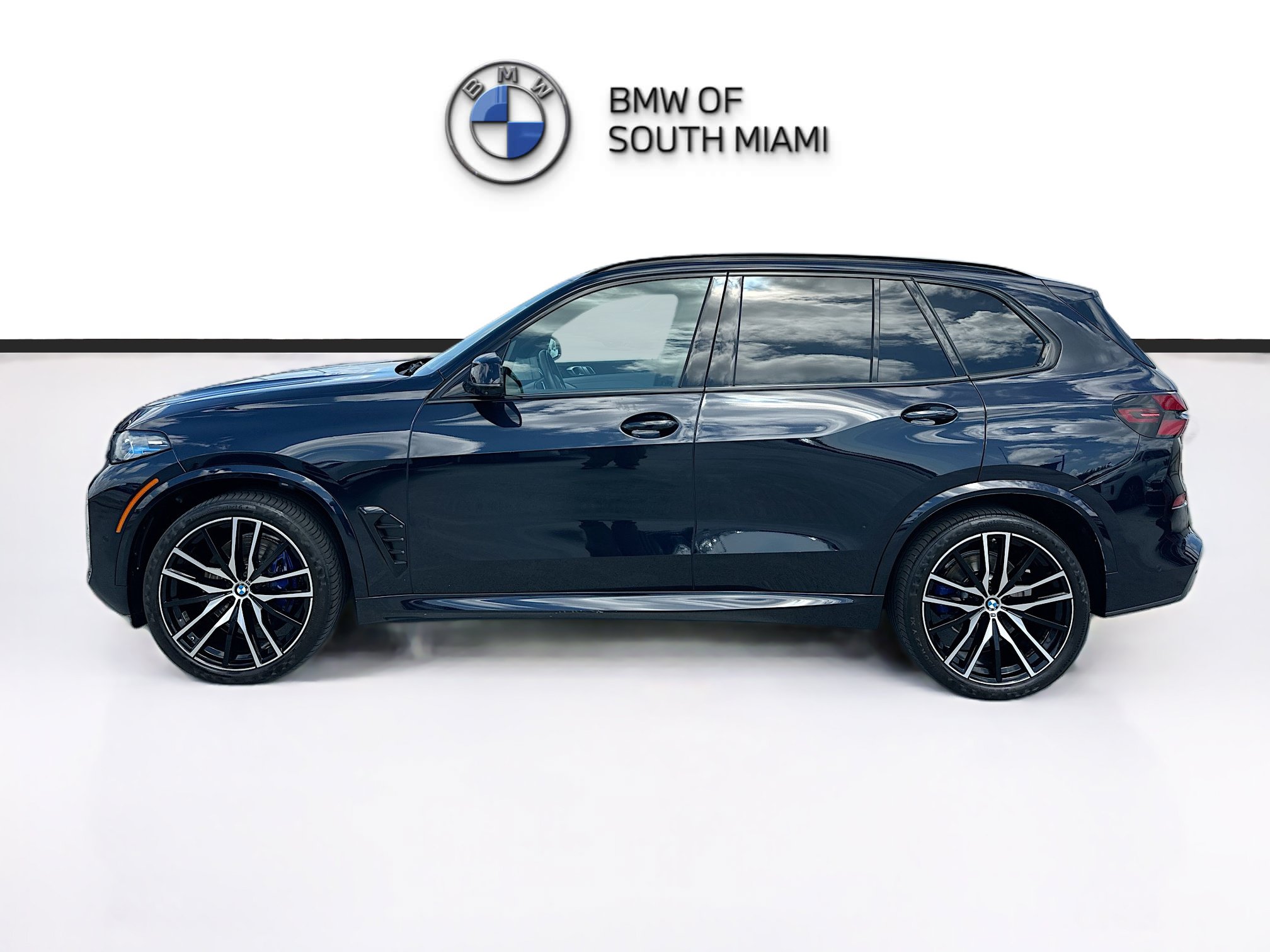 Certified 2024 BMW X5 xDrive40i w/ Executive Package AWD/4WD image 4