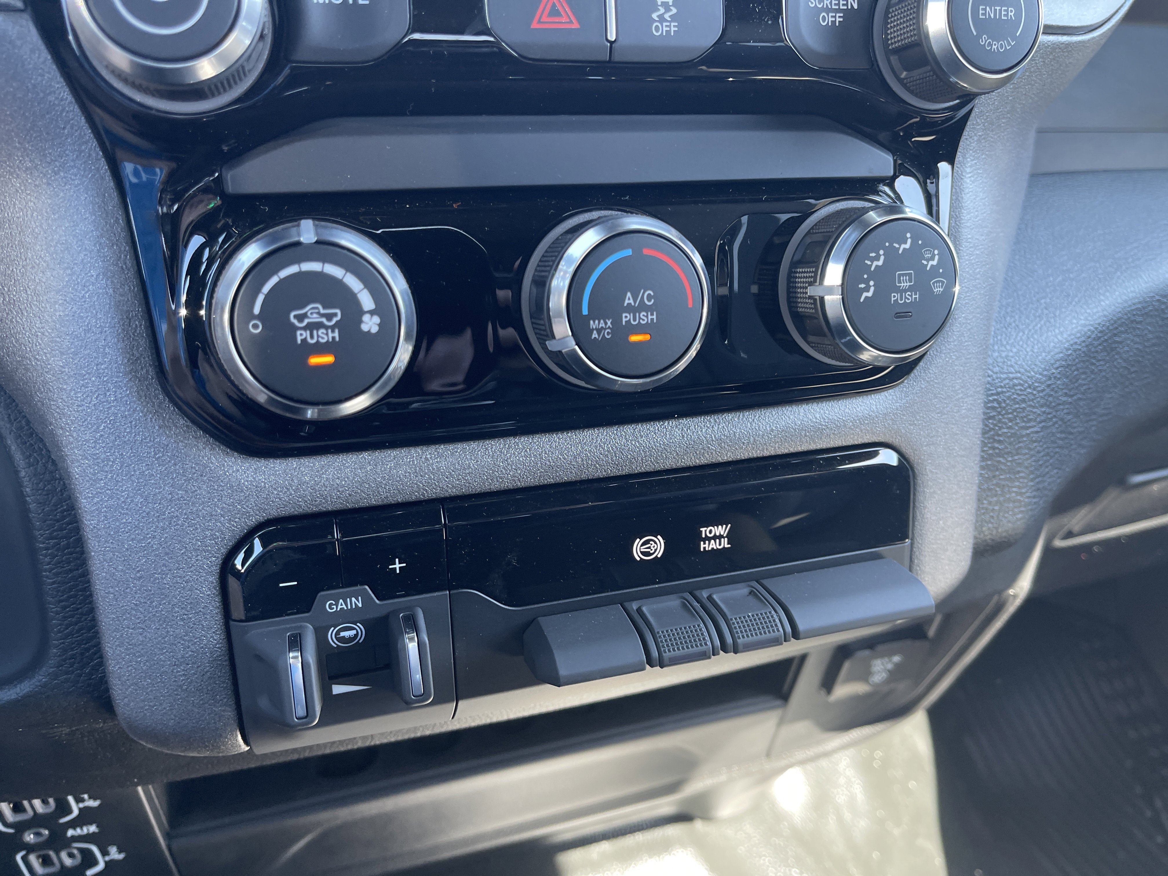 New 2026 RAM 3500 Tradesman w/ Chrome Appearance Group image 28