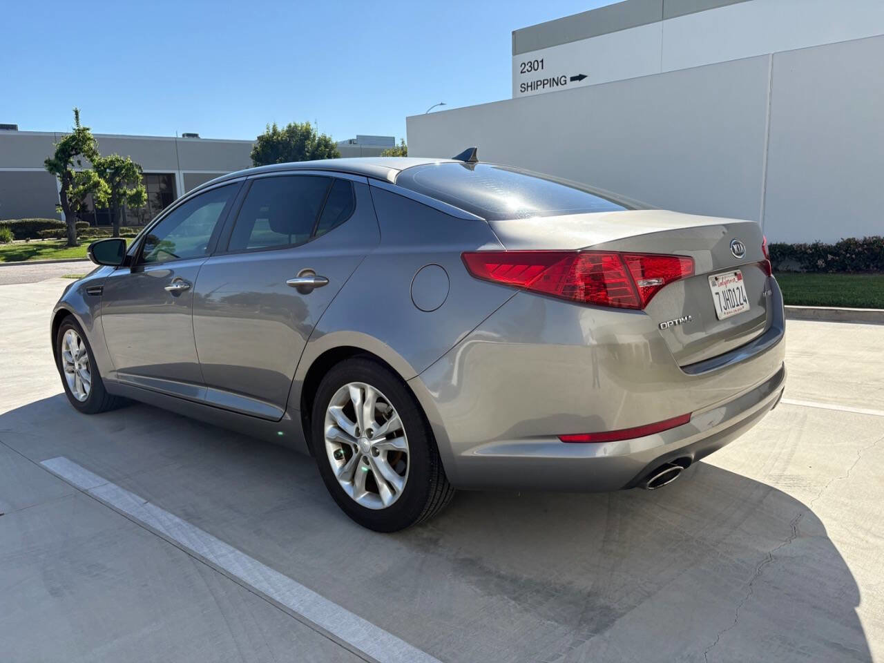 Used 2012 Kia Optima EX image 4