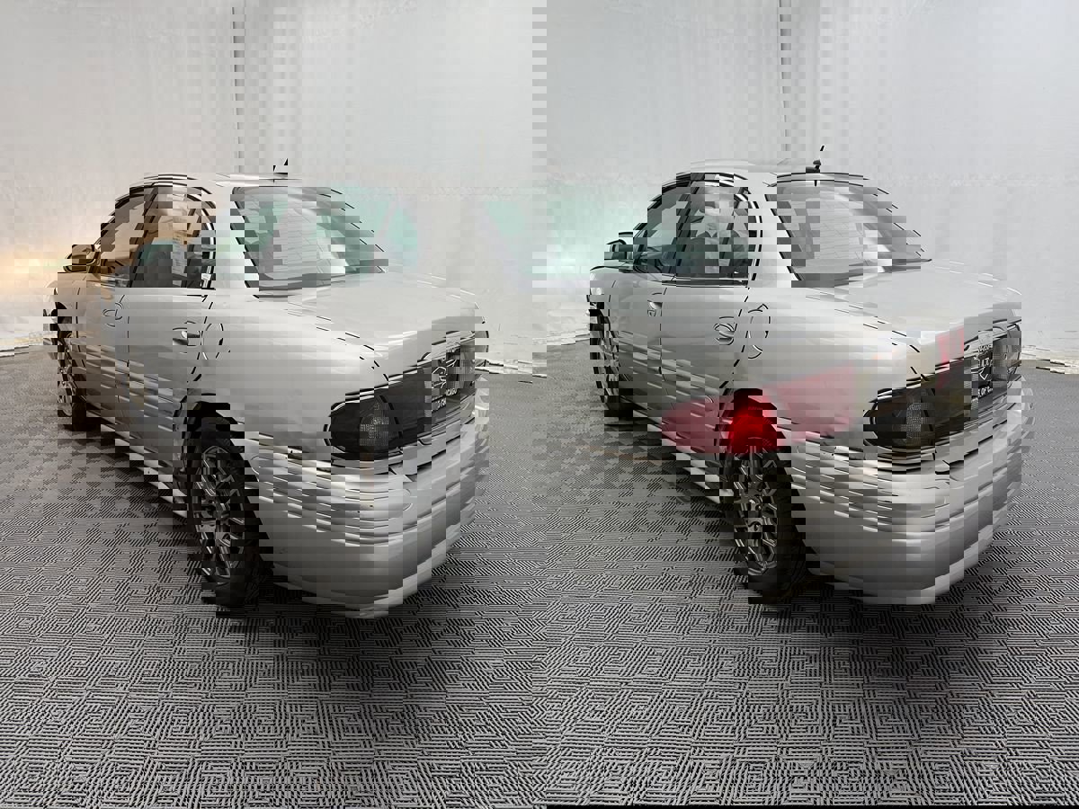 Used 2005 Buick Le Sabre Custom w/ Leather and Sound Group image 4