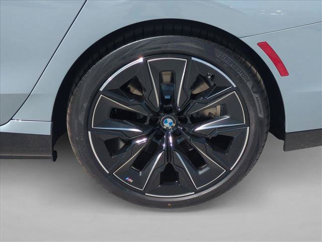 New 2026 BMW i7 xDrive60 w/ M Sport Package RWD image 10