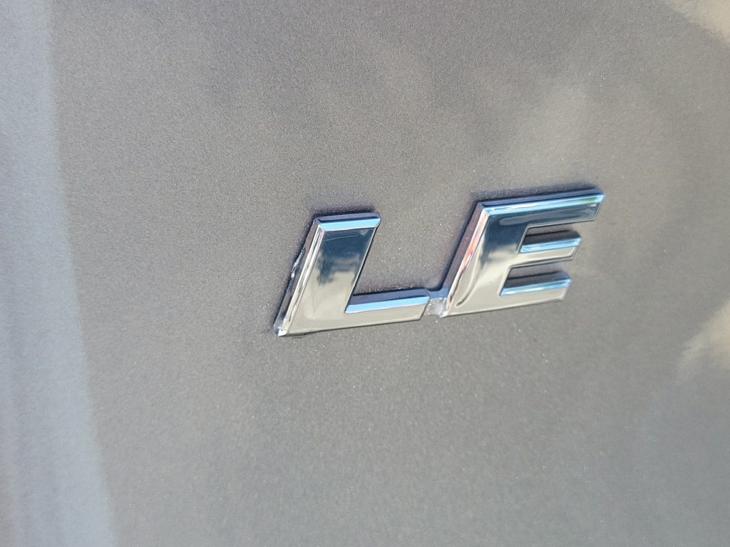 Used 2025 Toyota RAV4 LE FWD image 8