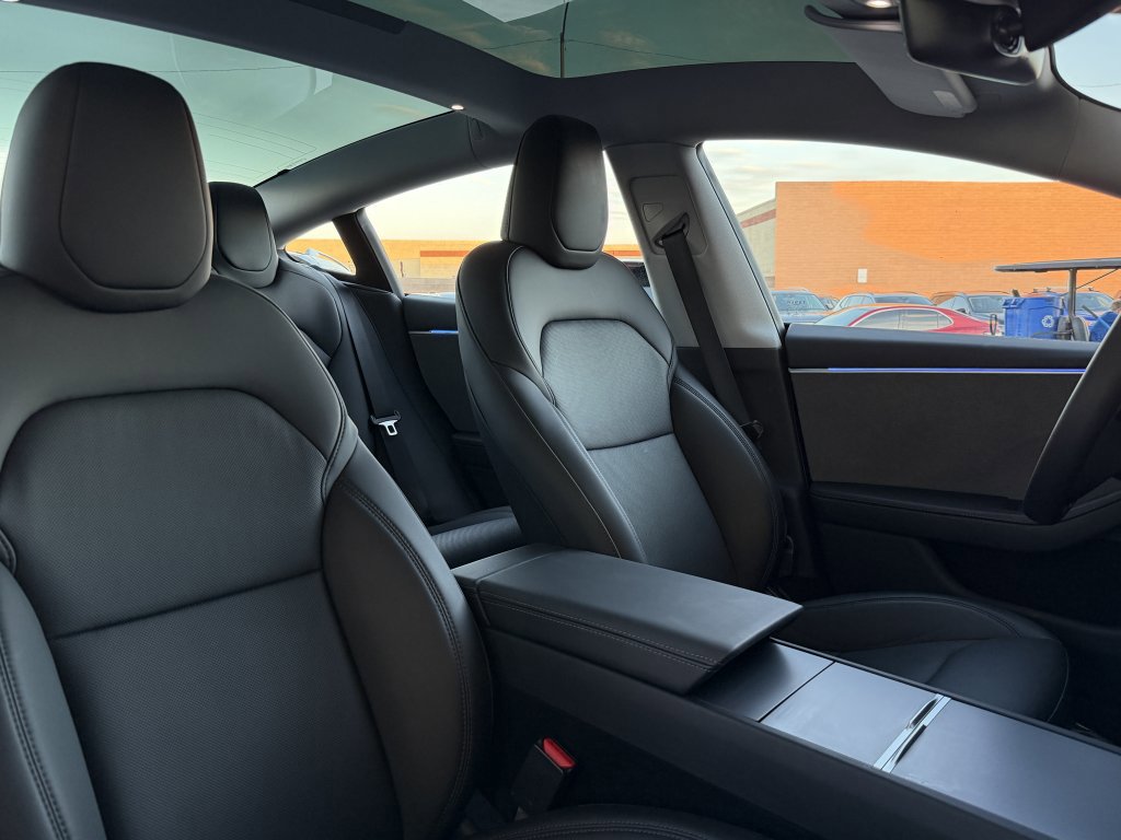 Used 2025 Tesla Model 3 image 47