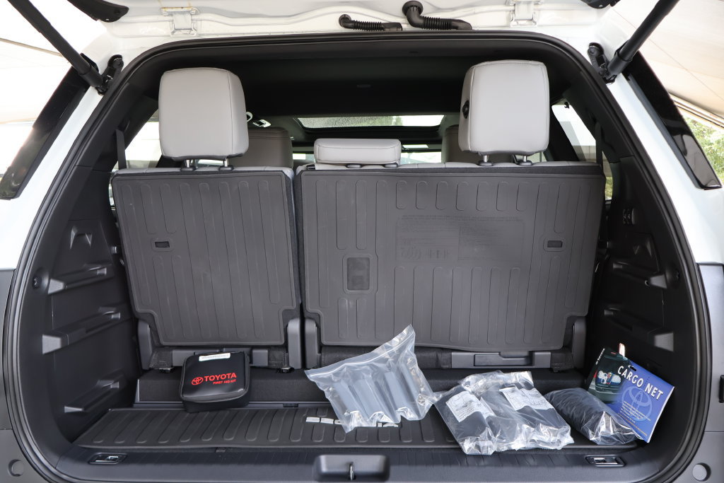 New 2026 Toyota Sequoia Limited AWD/4WD image 64