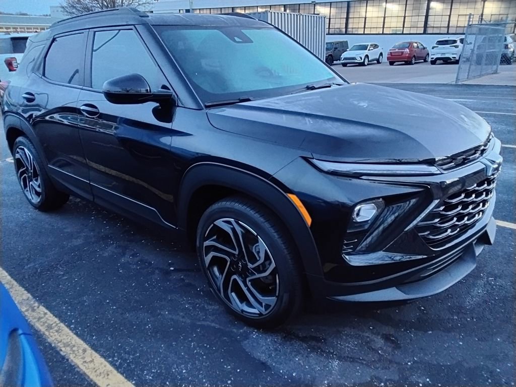 Used 2024 Chevrolet TrailBlazer RS w/ Convenience Package image 3