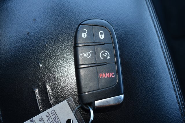 Used 2018 Jeep Grand Cherokee Altitude image 31