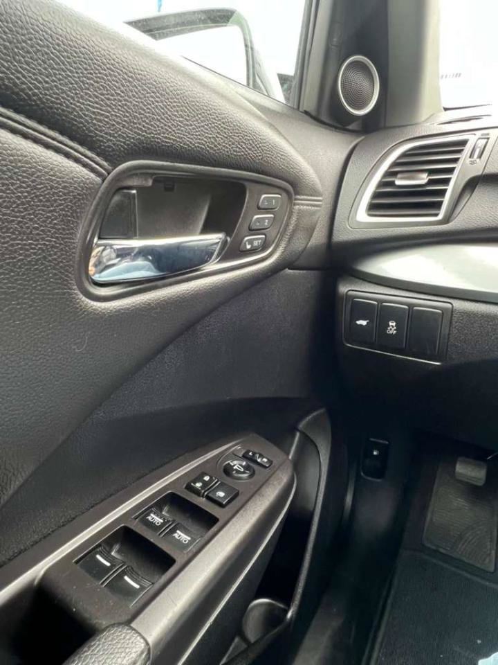 Used 2016 Acura RDX w/ Technology Package AWD/4WD image 17