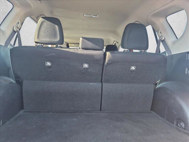 Used 2016 Toyota RAV4 LE FWD image 6