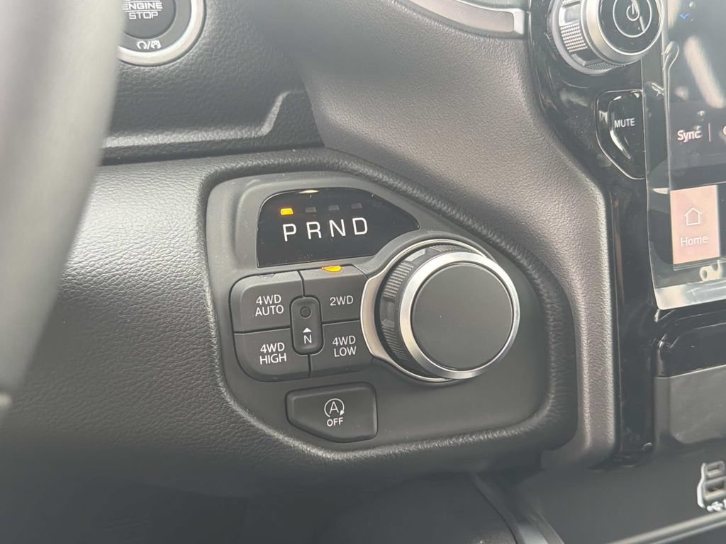 New 2026 RAM 1500 Big Horn AWD/4WD image 6