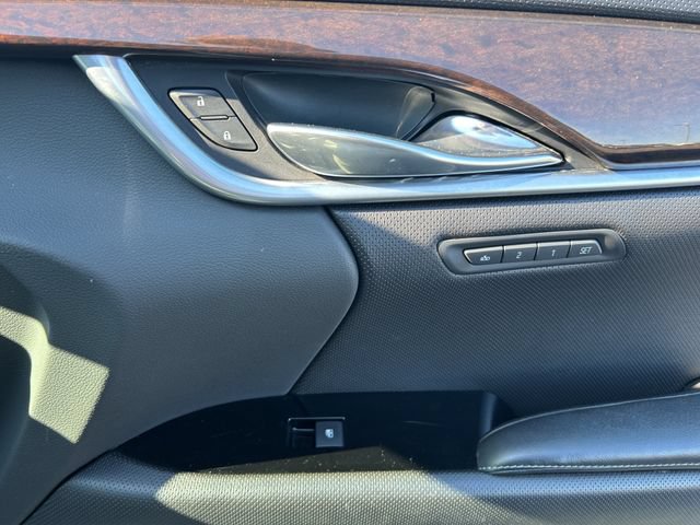 Used 2016 Cadillac XTS Luxury FWD image 23
