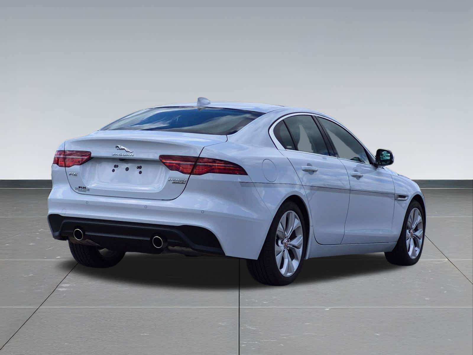 Used 2020 Jaguar XE S AWD/4WD image 6