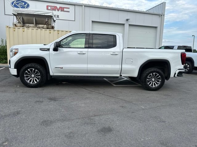 Used 2022 GMC Sierra 1500 AT4 w/ AT4 Premium Package AWD/4WD image 2