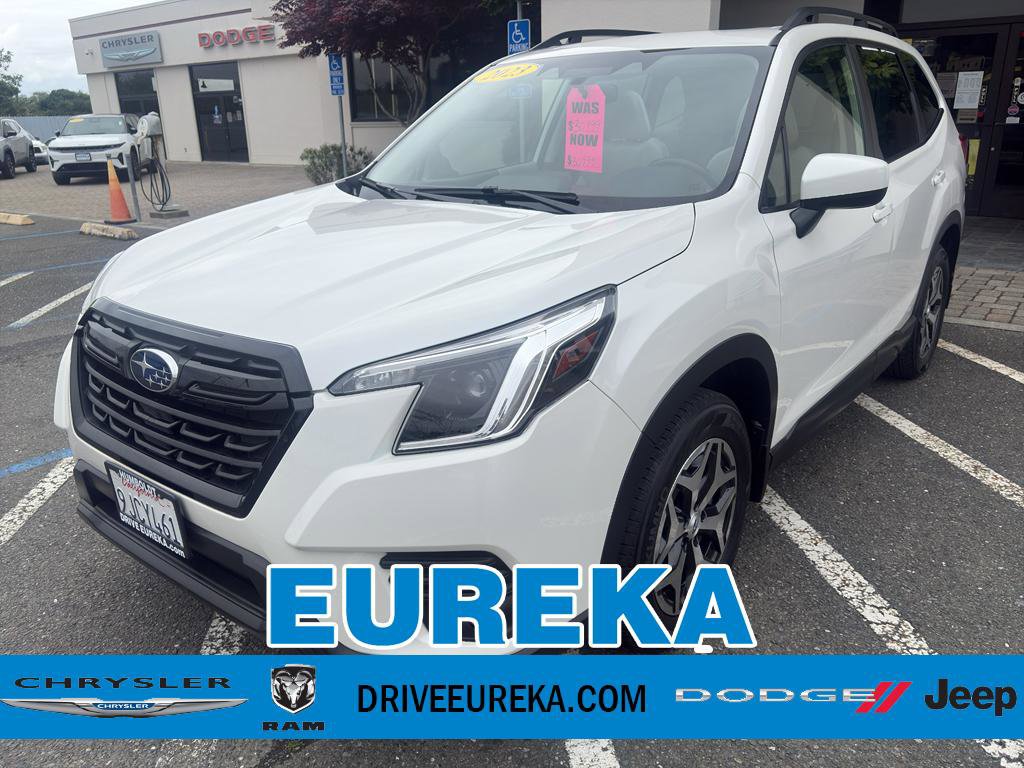 Used 2023 Subaru Forester Premium AWD/4WD image 1