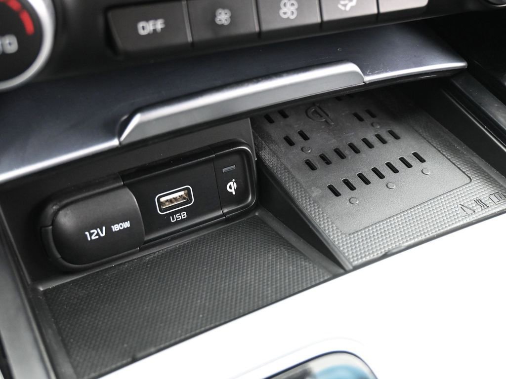 Used 2023 Kia Stinger GT2 image 32