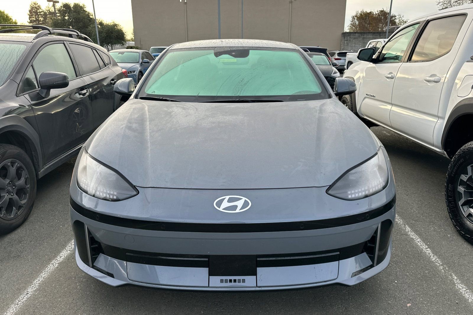 Used 2023 Hyundai Ioniq 6 SEL image 3
