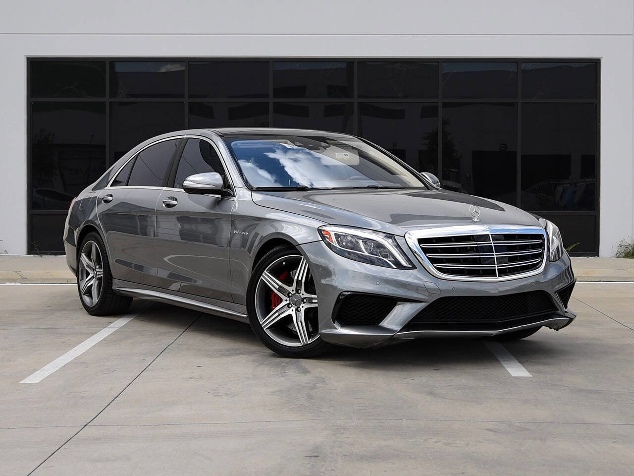 Used 2015 Mercedes-Benz S 63 AMG 4MATIC Sedan w/ Executive Rear Seat Package image 1