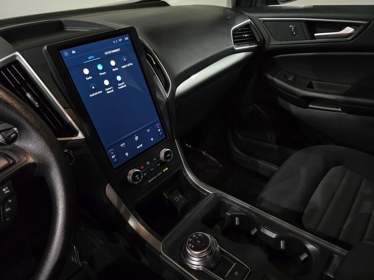 Used 2022 Ford Edge SE image 23