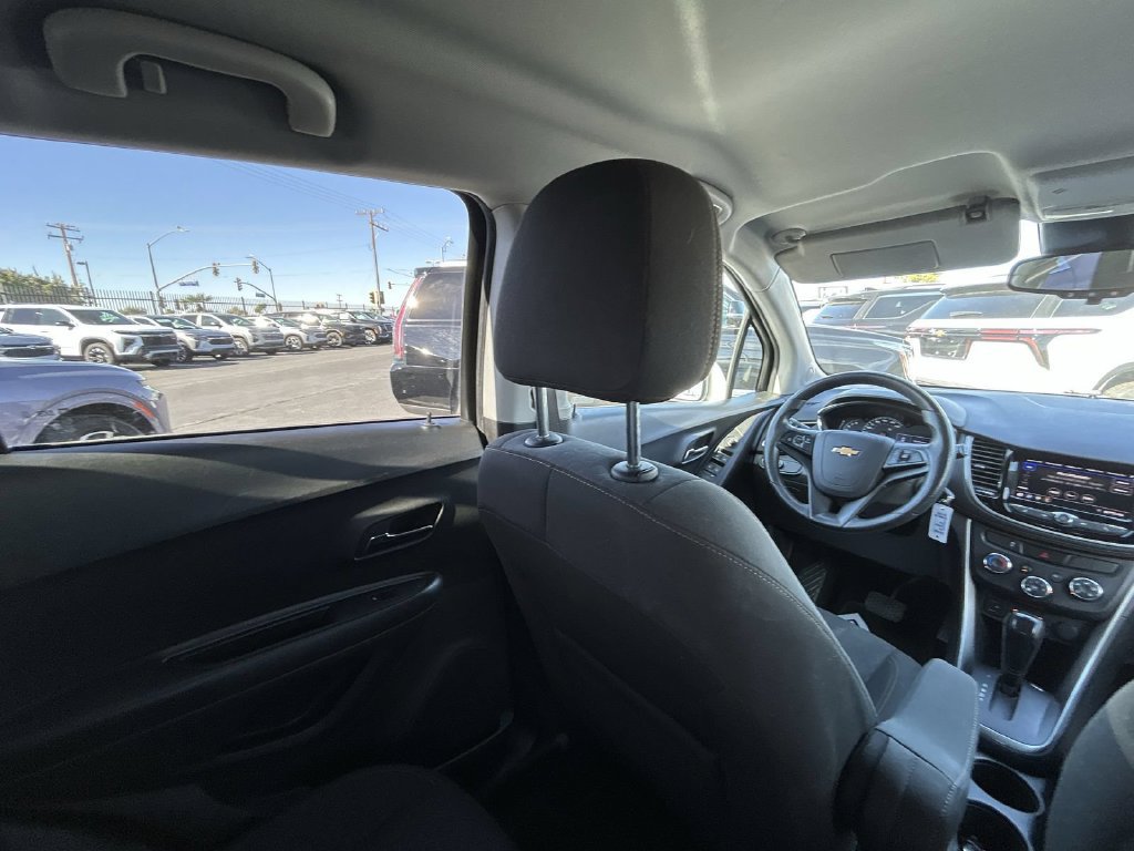 Certified 2020 Chevrolet Trax LS w/ Tint and Cruise Package FWD image 7