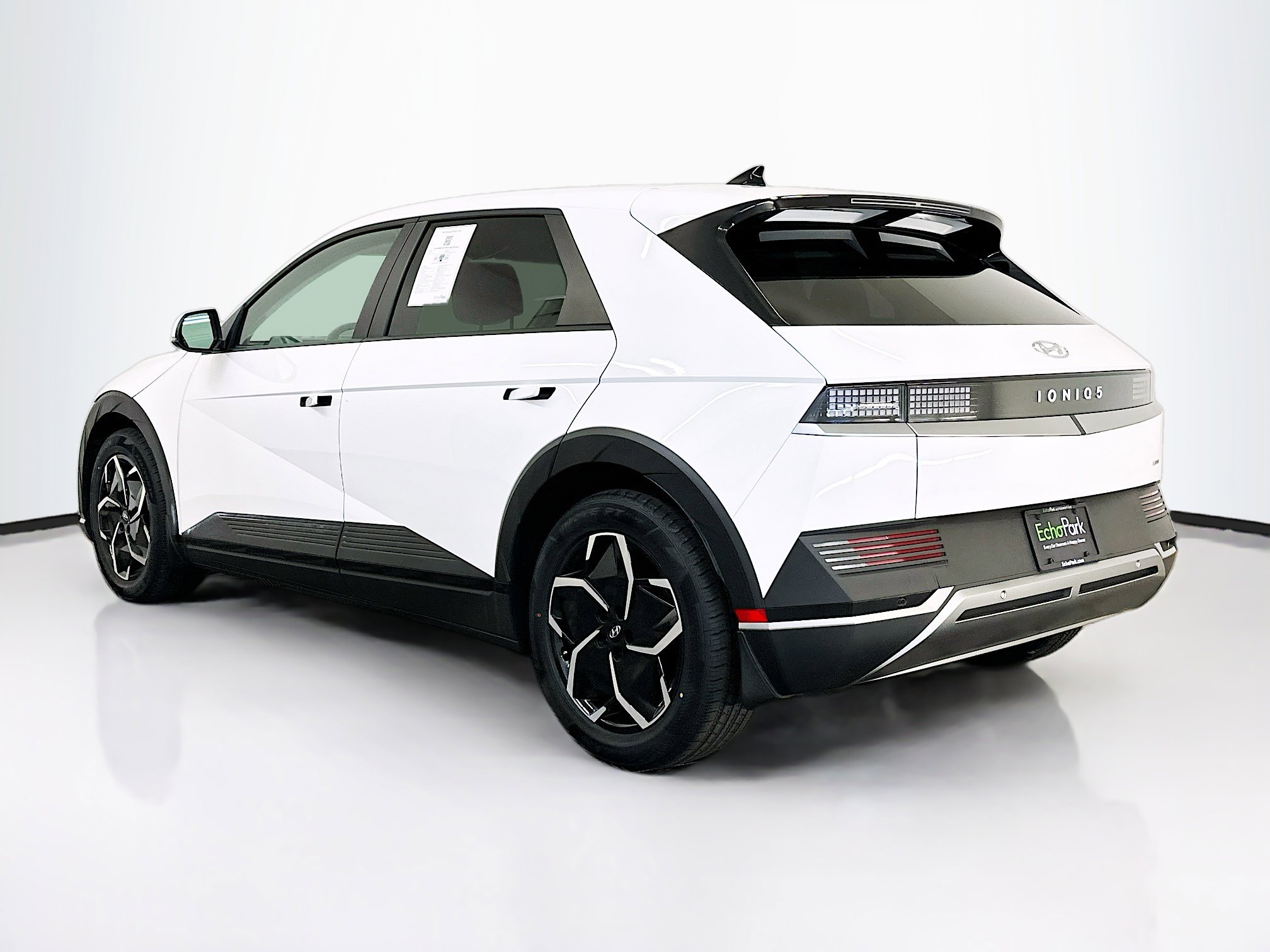 Used 2024 Hyundai Ioniq 5 SEL image 5