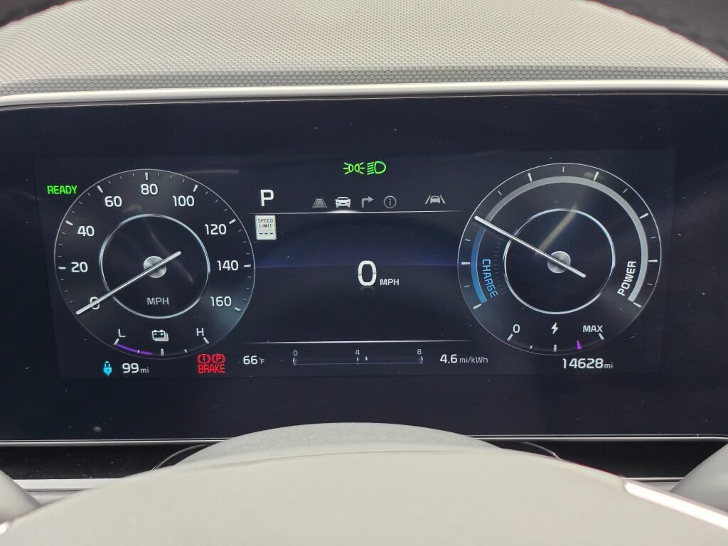 Certified 2024 Kia Niro Wind w/ Wind Preserve Package FWD image 13
