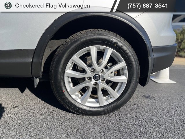 Used 2021 Nissan Rogue Sport SV image 6