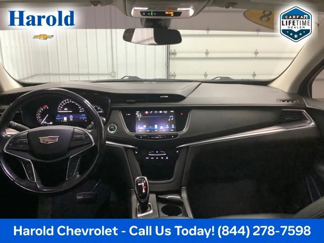 Used 2018 Cadillac XT5 Luxury w/ Driver Awareness Package image 13