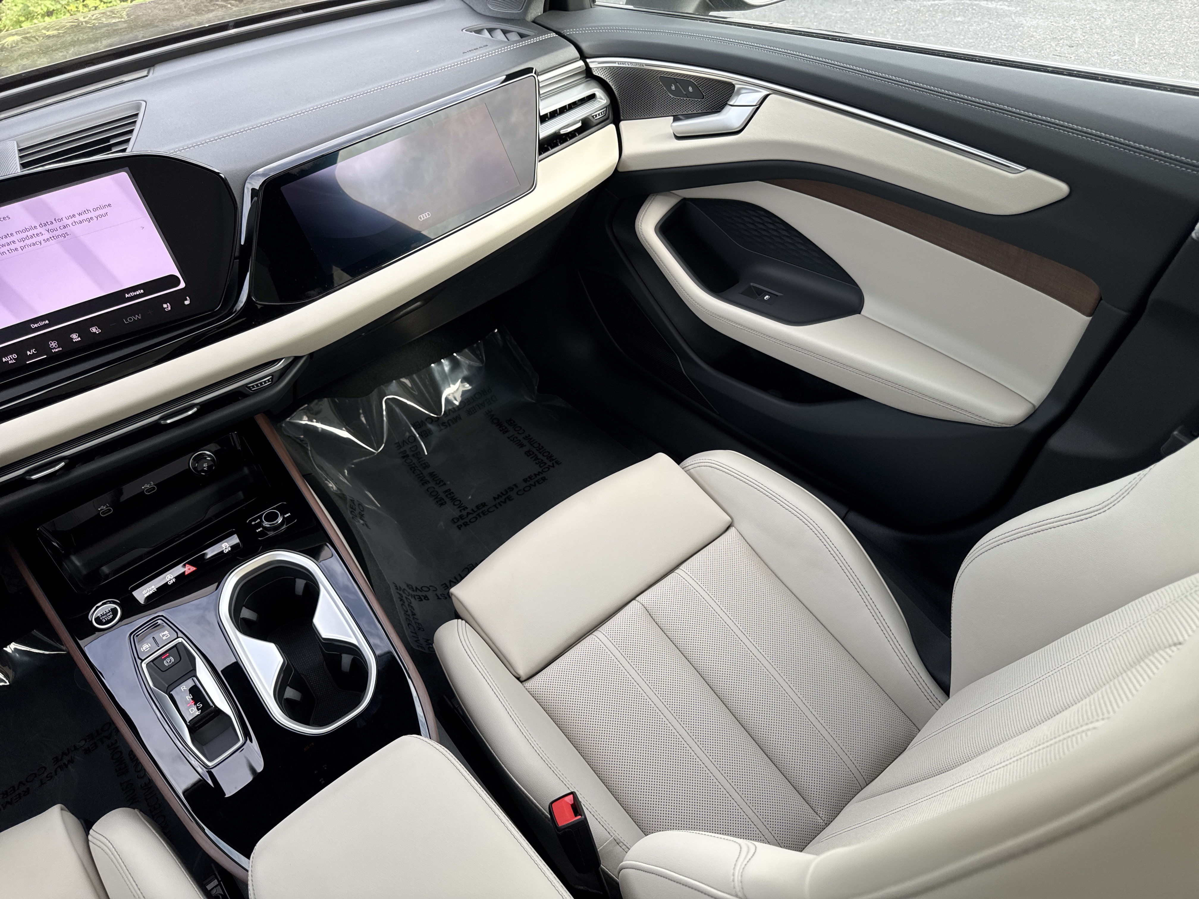 New 2026 Audi A6 Premium Plus AWD/4WD image 13