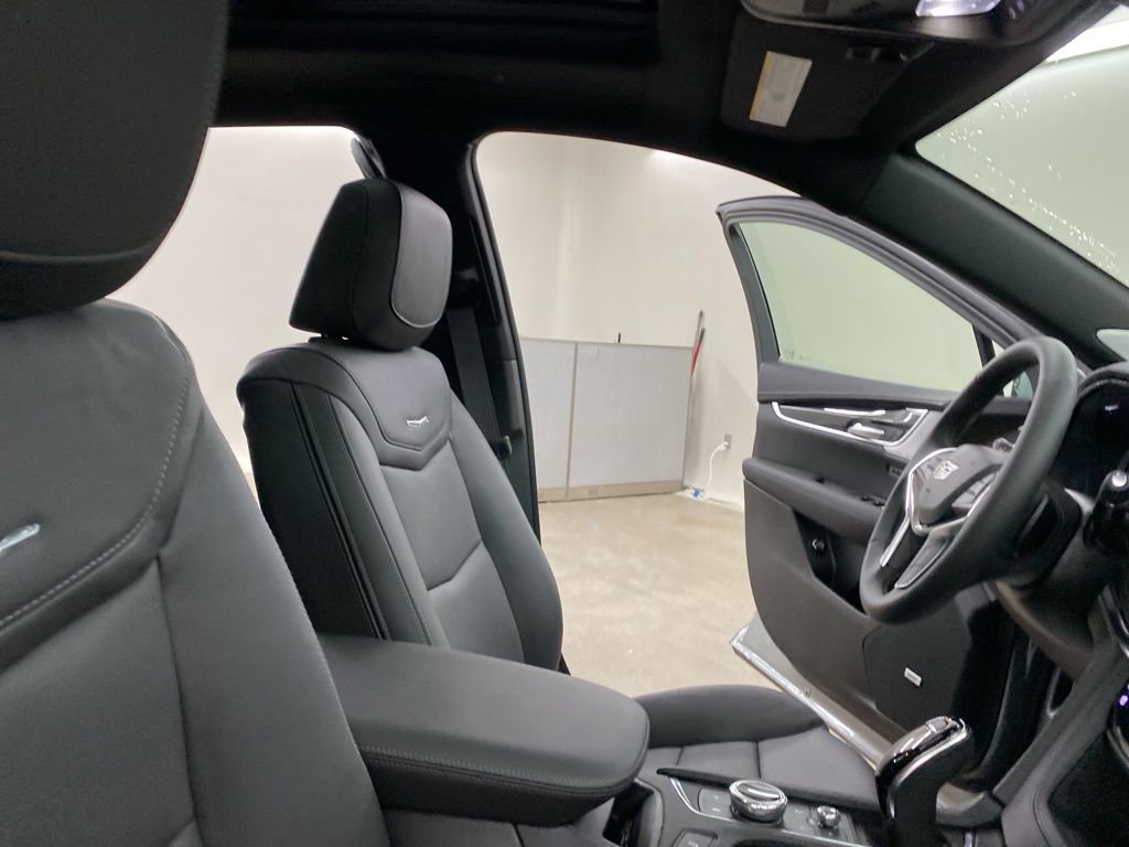 New 2025 Cadillac XT5 Premium Luxury w/ Technology Package image 22