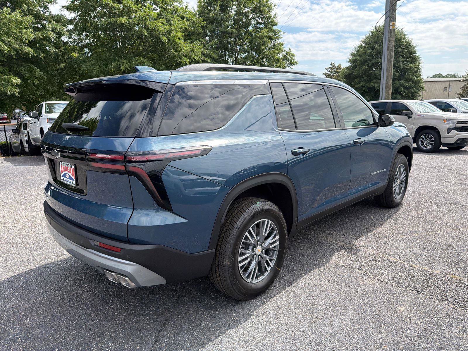 New 2026 Chevrolet Traverse LT AWD/4WD image 5