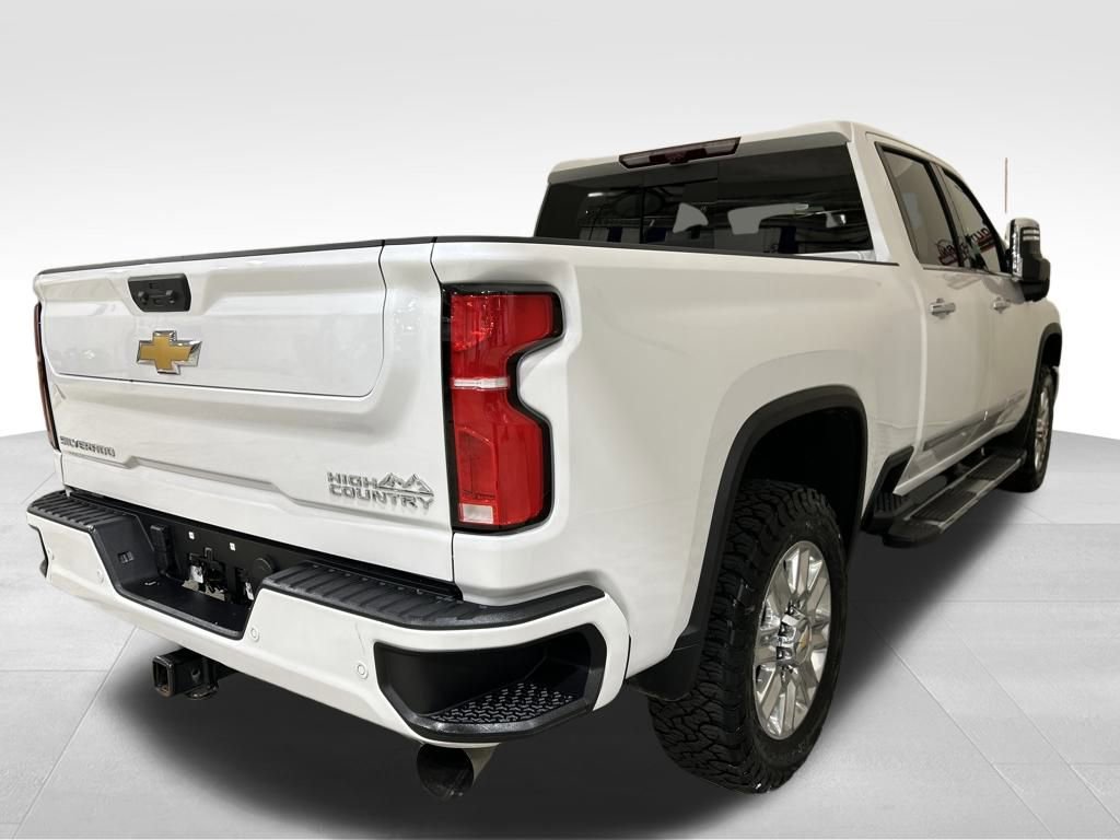 Used 2025 Chevrolet Silverado 2500 High Country w/ High Country Premium Package image 7