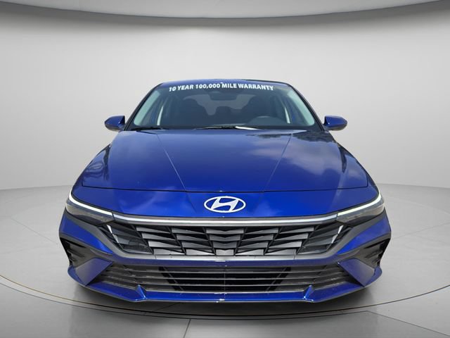 Used 2026 Hyundai Elantra SE FWD image 5