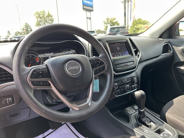Used 2019 Jeep Cherokee Latitude w/ Popular Appearance Group image 27