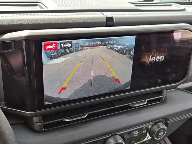 Used 2024 Jeep Wrangler Unlimited Rubicon w/ Technology Group AWD/4WD image 20