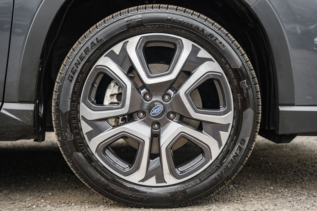 Used 2023 Subaru Ascent Limited image 17