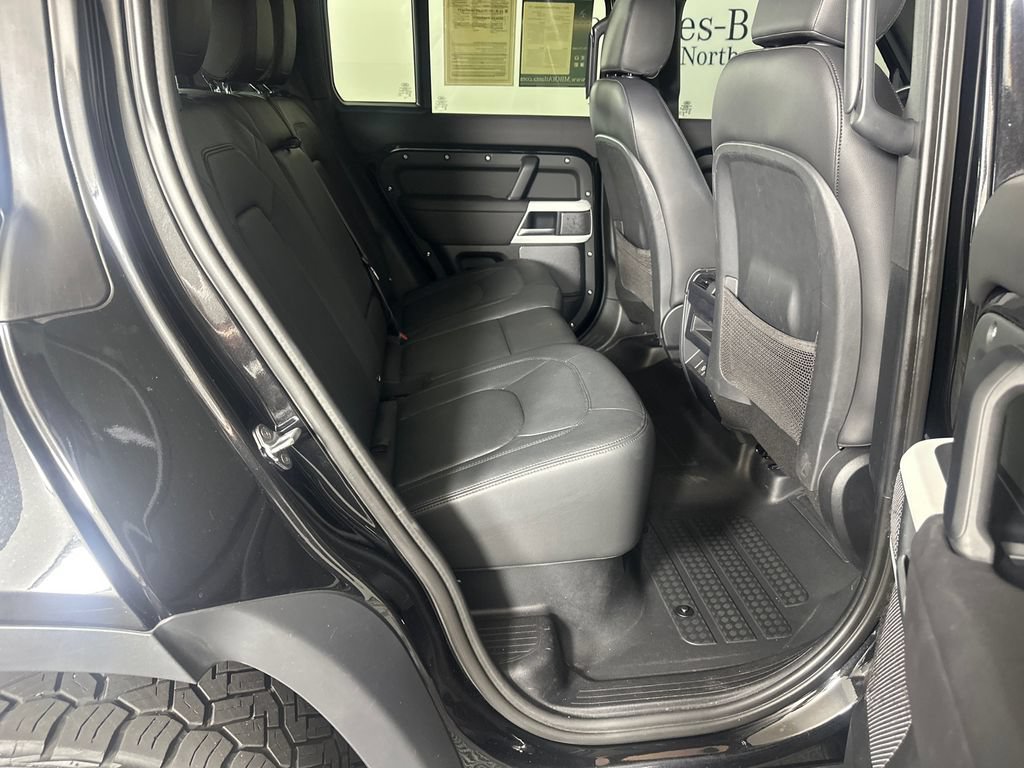 Used 2024 Land Rover Defender 110 SE AWD/4WD image 15